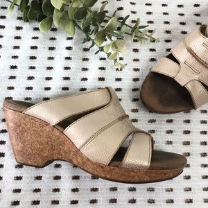 Women’s Clarks Liz Ventura Gold Cork Wedge Sandal